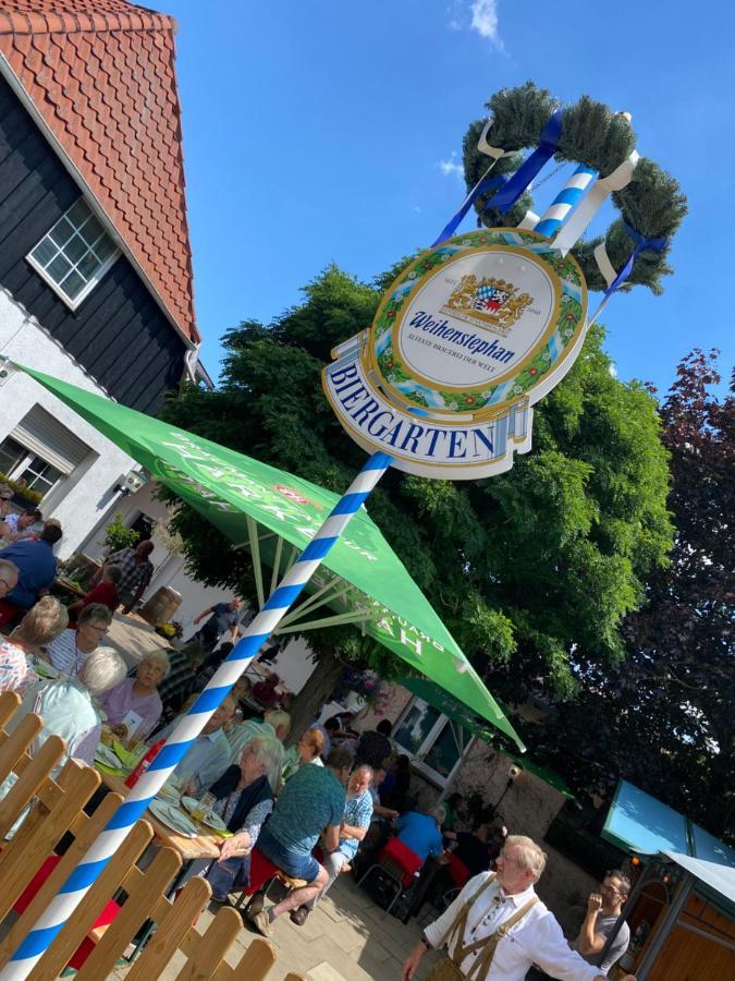 Gasthaus Zur Post Uetze エクステリア 写真